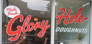 Glory-Hole-Doughnuts-620x300.jpg