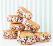 Funfetti-Chipwiches-3.jpg