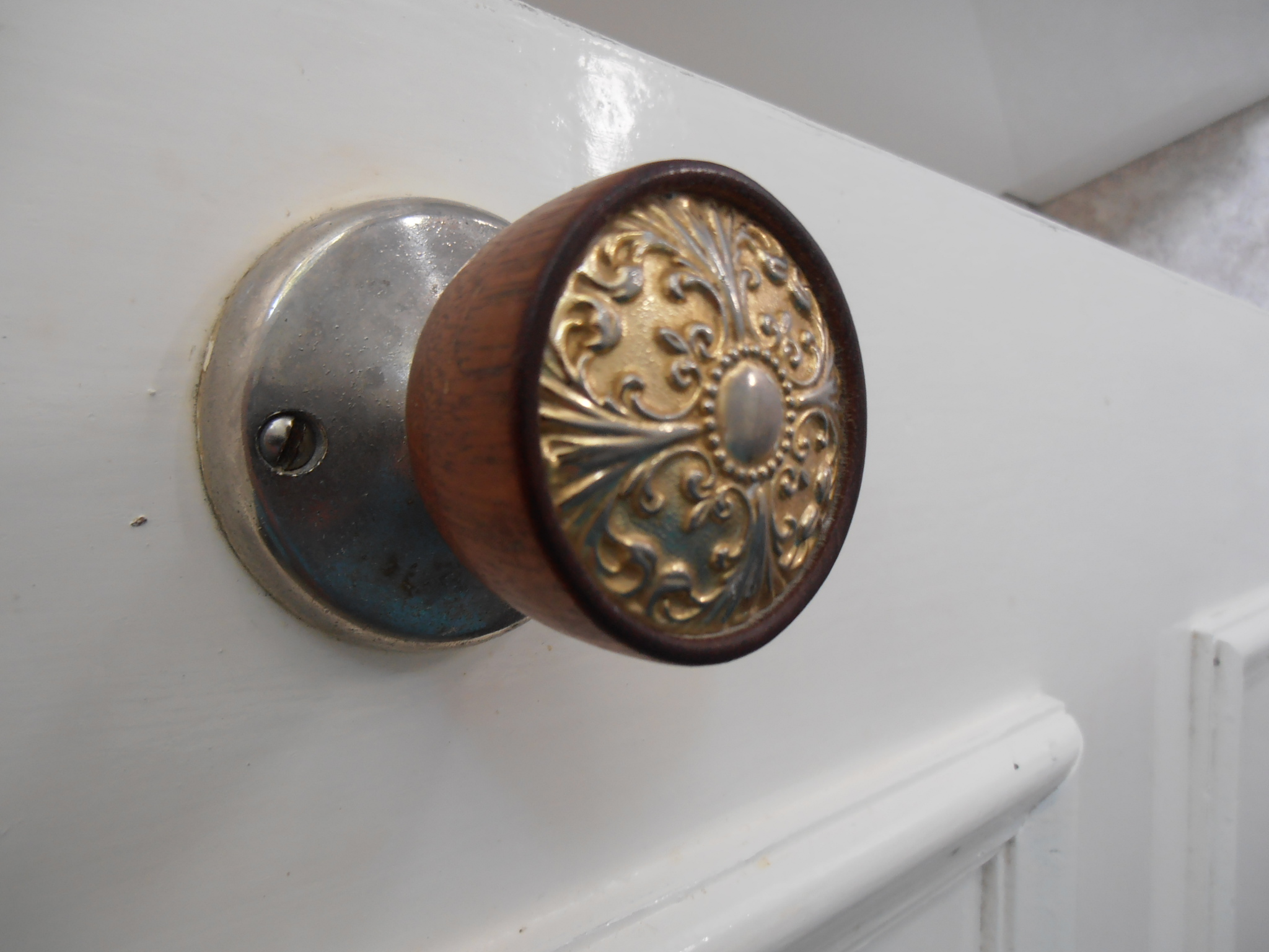 Brass-Door-Knobs.jpg