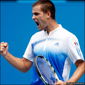 _44367831_youzhny_getty_300.jpg