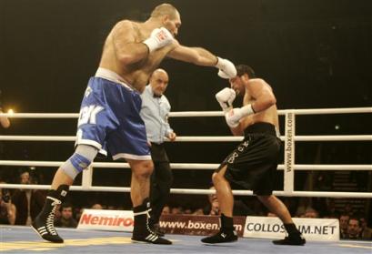 John-Ruiz-Nikolay-Valuev17.jpg