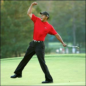 tiger_woods_fist_pump.jpg