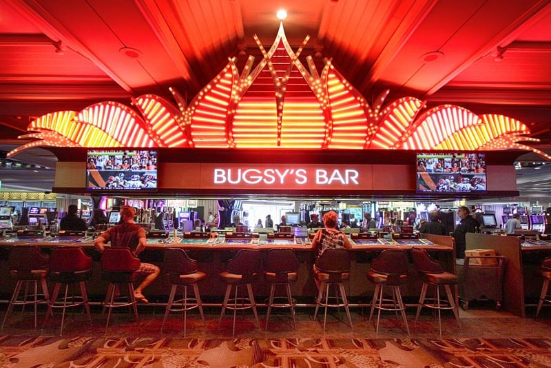 bugsys_bar_flamingo1.jpg